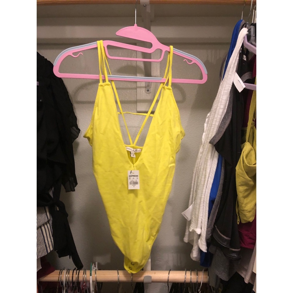 ✨SOLD✨
 Express Body suit